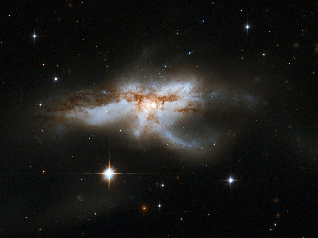 Merging galaxy NGC 6240